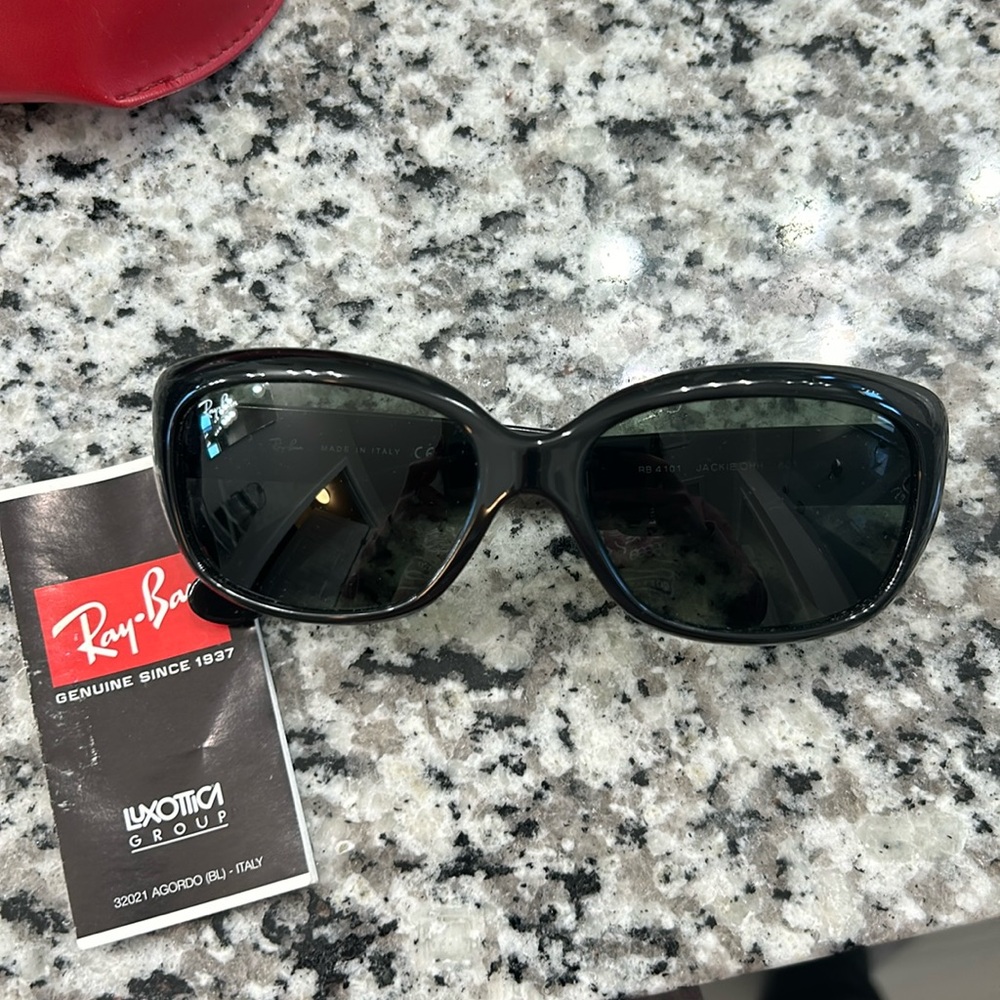 Ray Ban Jackie Ohh Sunglasses and Case